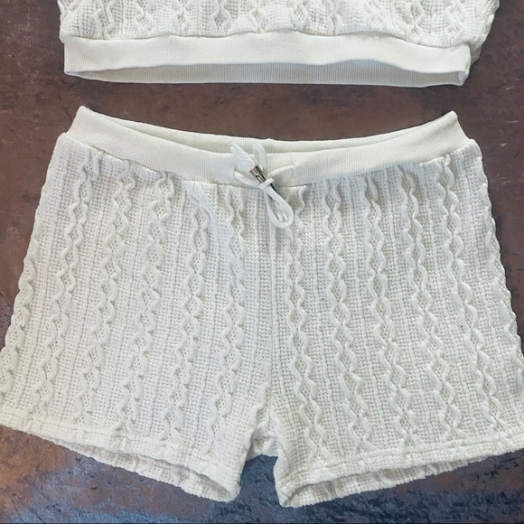 Cream Shorts & Cropped Sweater Knit Set - Picture 7 of 13